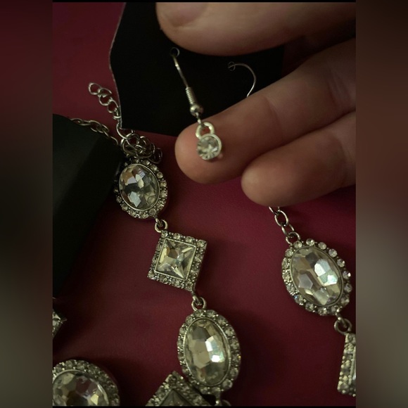 Gorgeous jewelry set - Picture 2 of 4